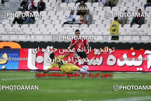 1189819, Tehran, Iran, Iran Pro League، Persian Gulf Cup، 2010-11 season، Second Leg، Week 31، Naft Tehran ۱ v 5 Persepolis on 2011/04/24 at Azadi Stadium