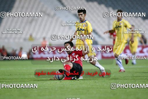 1189825, Tehran, Iran, Iran Pro League، Persian Gulf Cup، 2010-11 season، Second Leg، Week 31، Naft Tehran ۱ v 5 Persepolis on 2011/04/24 at Azadi Stadium