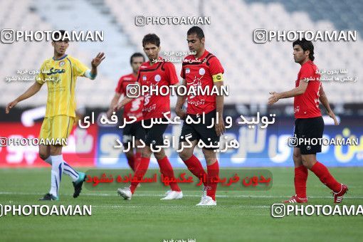 1190109, Tehran, Iran, Iran Pro League، Persian Gulf Cup، 2010-11 season، Second Leg، Week 31، Naft Tehran ۱ v 5 Persepolis on 2011/04/24 at Azadi Stadium