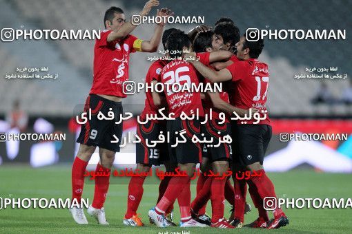 1190113, Tehran, Iran, Iran Pro League، Persian Gulf Cup، 2010-11 season، Second Leg، Week 31، Naft Tehran ۱ v 5 Persepolis on 2011/04/24 at Azadi Stadium