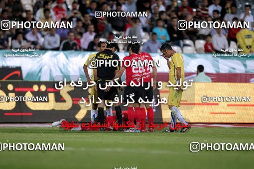 1190166, Tehran, Iran, Iran Pro League، Persian Gulf Cup، 2010-11 season، Second Leg، Week 31، Naft Tehran ۱ v 5 Persepolis on 2011/04/24 at Azadi Stadium