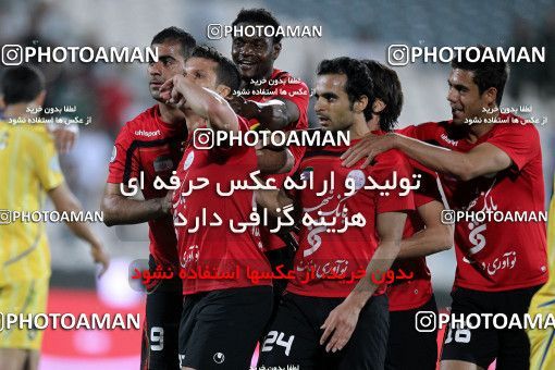 1189968, Tehran, Iran, Iran Pro League، Persian Gulf Cup، 2010-11 season، Second Leg، Week 31، Naft Tehran ۱ v 5 Persepolis on 2011/04/24 at Azadi Stadium