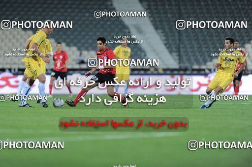 1189140, Tehran, Iran, Iran Pro League، Persian Gulf Cup، 2010-11 season، Second Leg، Week 31، Naft Tehran ۱ v 5 Persepolis on 2011/04/24 at Azadi Stadium