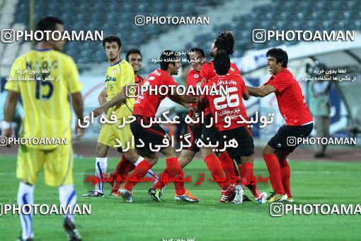 1189475, Tehran, Iran, Iran Pro League، Persian Gulf Cup، 2010-11 season، Second Leg، Week 31، Naft Tehran ۱ v 5 Persepolis on 2011/04/24 at Azadi Stadium