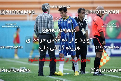 1191969, Tehran, [*parameter:4*], Iran Pro League، Persian Gulf Cup، 2010-11 season، Second Leg، Week 32، Rah Ahan ۱ v ۰ Naft Tehran on 2011/04/29 at Ekbatan Stadium