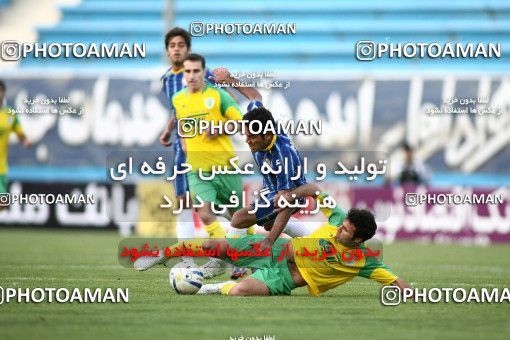 1191949, Tehran, [*parameter:4*], لیگ برتر فوتبال ایران، Persian Gulf Cup، Week 32، Second Leg، Rah Ahan 1 v 0 Naft Tehran on 2011/04/29 at Ekbatan Stadium