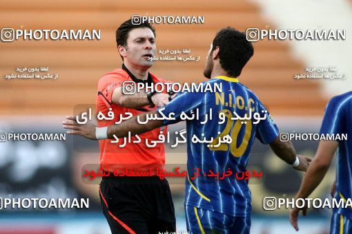 1191837, Tehran, [*parameter:4*], Iran Pro League، Persian Gulf Cup، 2010-11 season، Second Leg، Week 32، Rah Ahan ۱ v ۰ Naft Tehran on 2011/04/29 at Ekbatan Stadium