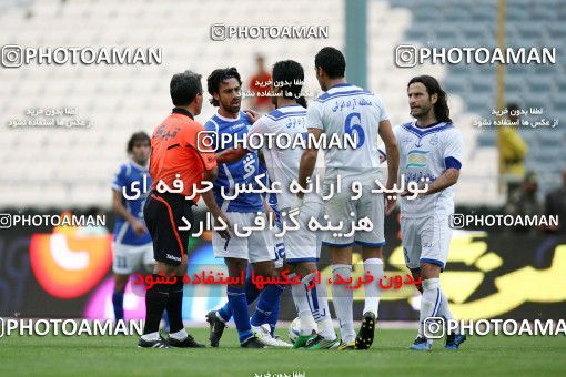 1194200, Tehran, Iran, Iran Pro League، Persian Gulf Cup، 2010-11 season، Second Leg، Week 33، Esteghlal 2 v ۰ Malvan Bandar Anzali on 2011/05/15 at Azadi Stadium