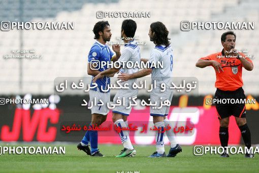 1194213, Tehran, Iran, Iran Pro League، Persian Gulf Cup، 2010-11 season، Second Leg، Week 33، Esteghlal 2 v ۰ Malvan Bandar Anzali on 2011/05/15 at Azadi Stadium