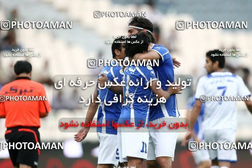 1194196, Tehran, Iran, Iran Pro League، Persian Gulf Cup، 2010-11 season، Second Leg، Week 33، Esteghlal 2 v ۰ Malvan Bandar Anzali on 2011/05/15 at Azadi Stadium