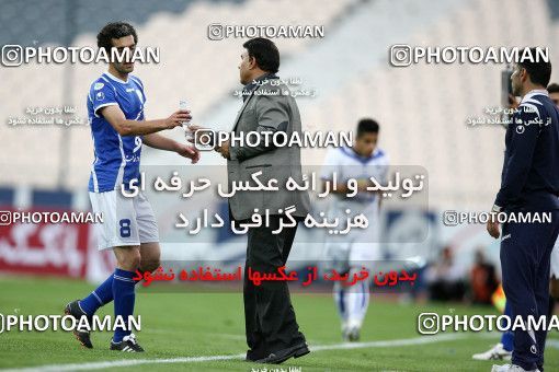 1194122, Tehran, Iran, Iran Pro League، Persian Gulf Cup، 2010-11 season، Second Leg، Week 33، Esteghlal 2 v ۰ Malvan Bandar Anzali on 2011/05/15 at Azadi Stadium