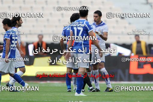 1194342, Tehran, Iran, Iran Pro League، Persian Gulf Cup، 2010-11 season، Second Leg، Week 33، Esteghlal 2 v ۰ Malvan Bandar Anzali on 2011/05/15 at Azadi Stadium