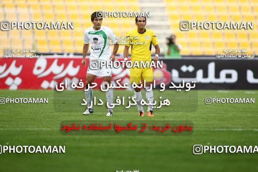 1196502, Tehran, [*parameter:4*], Iran Pro League، Persian Gulf Cup، 2010-11 season، Second Leg، Week 33، Naft Tehran ۱ v 2 Zob Ahan Esfahan on 2011/05/15 at Takhti Stadium