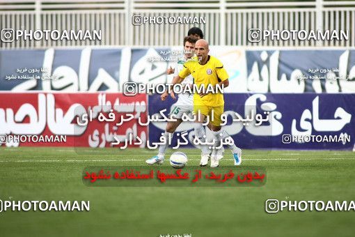 1196472, Tehran, [*parameter:4*], Iran Pro League، Persian Gulf Cup، 2010-11 season، Second Leg، Week 33، Naft Tehran ۱ v 2 Zob Ahan Esfahan on 2011/05/15 at Takhti Stadium