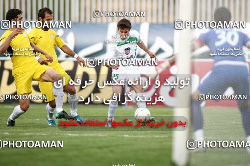 1196740, Tehran, [*parameter:4*], Iran Pro League، Persian Gulf Cup، 2010-11 season، Second Leg، Week 33، Naft Tehran ۱ v 2 Zob Ahan Esfahan on 2011/05/15 at Takhti Stadium