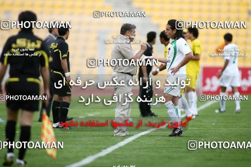 1196601, Tehran, [*parameter:4*], Iran Pro League، Persian Gulf Cup، 2010-11 season، Second Leg، Week 33، Naft Tehran ۱ v 2 Zob Ahan Esfahan on 2011/05/15 at Takhti Stadium