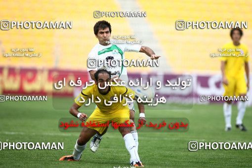 1196797, Tehran, [*parameter:4*], Iran Pro League، Persian Gulf Cup، 2010-11 season، Second Leg، Week 33، Naft Tehran ۱ v 2 Zob Ahan Esfahan on 2011/05/15 at Takhti Stadium