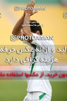 1196515, Tehran, [*parameter:4*], Iran Pro League، Persian Gulf Cup، 2010-11 season، Second Leg، Week 33، Naft Tehran ۱ v 2 Zob Ahan Esfahan on 2011/05/15 at Takhti Stadium