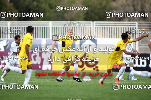 1196474, Tehran, [*parameter:4*], Iran Pro League، Persian Gulf Cup، 2010-11 season، Second Leg، Week 33، Naft Tehran ۱ v 2 Zob Ahan Esfahan on 2011/05/15 at Takhti Stadium