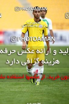 1196644, Tehran, [*parameter:4*], Iran Pro League، Persian Gulf Cup، 2010-11 season، Second Leg، Week 33، Naft Tehran ۱ v 2 Zob Ahan Esfahan on 2011/05/15 at Takhti Stadium