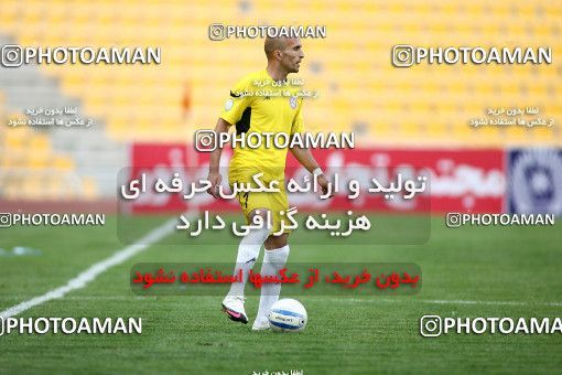 1196539, Tehran, [*parameter:4*], Iran Pro League، Persian Gulf Cup، 2010-11 season، Second Leg، Week 33، Naft Tehran ۱ v 2 Zob Ahan Esfahan on 2011/05/15 at Takhti Stadium