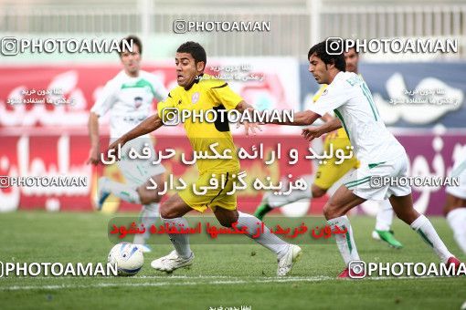 1196654, Tehran, [*parameter:4*], Iran Pro League، Persian Gulf Cup، 2010-11 season، Second Leg، Week 33، Naft Tehran ۱ v 2 Zob Ahan Esfahan on 2011/05/15 at Takhti Stadium