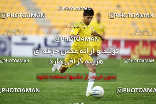 1196533, Tehran, [*parameter:4*], Iran Pro League، Persian Gulf Cup، 2010-11 season، Second Leg، Week 33، Naft Tehran ۱ v 2 Zob Ahan Esfahan on 2011/05/15 at Takhti Stadium