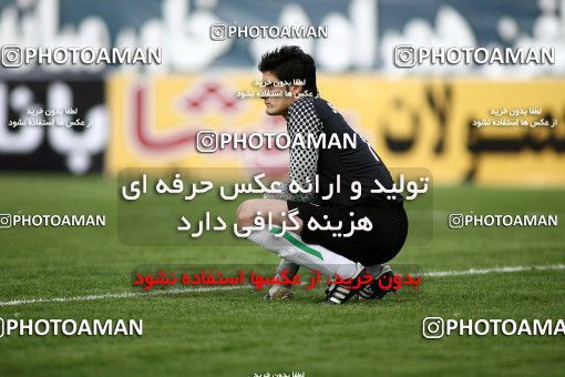 1196734, Tehran, [*parameter:4*], Iran Pro League، Persian Gulf Cup، 2010-11 season، Second Leg، Week 33، Naft Tehran ۱ v 2 Zob Ahan Esfahan on 2011/05/15 at Takhti Stadium