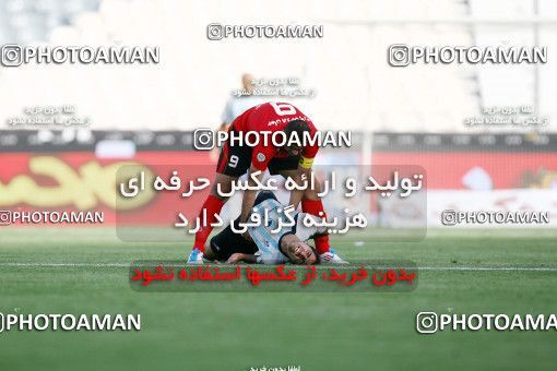 1195951, Tehran, [*parameter:4*], Iran Pro League، Persian Gulf Cup، 2010-11 season، Second Leg، Week 34، Persepolis 5 v ۱ Paykan on 2011/05/20 at Azadi Stadium