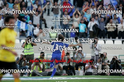 1205575, Tehran, Iran, لیگ برتر فوتبال ایران، Persian Gulf Cup، Week 10، First Leg، Esteghlal 5 v 2 Fajr-e Sepasi Shiraz on 2008/10/07 at Azadi Stadium