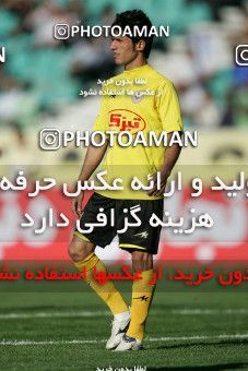 1205487, Tehran, Iran, Iran Pro League، Persian Gulf Cup، 2008-09 season، First Leg، Week 10، Esteghlal 5 v 2 Fajr-e Sepasi Shiraz on 2008/10/07 at Azadi Stadium