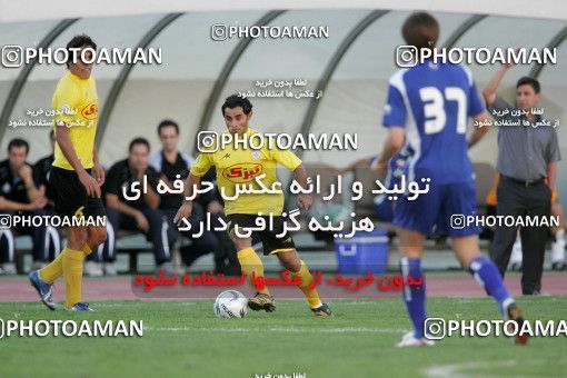 1205333, Tehran, Iran, Iran Pro League، Persian Gulf Cup، 2008-09 season، First Leg، Week 10، Esteghlal 5 v 2 Fajr-e Sepasi Shiraz on 2008/10/07 at Azadi Stadium