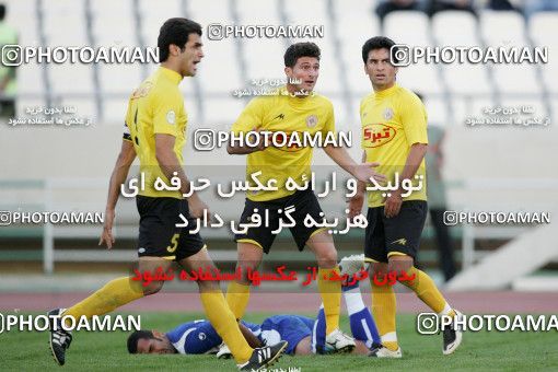 1205477, Tehran, Iran, Iran Pro League، Persian Gulf Cup، 2008-09 season، First Leg، Week 10، Esteghlal 5 v 2 Fajr-e Sepasi Shiraz on 2008/10/07 at Azadi Stadium