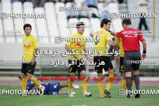 1205416, Tehran, Iran, Iran Pro League، Persian Gulf Cup، 2008-09 season، First Leg، Week 10، Esteghlal 5 v 2 Fajr-e Sepasi Shiraz on 2008/10/07 at Azadi Stadium