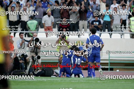 1205550, Tehran, Iran, Iran Pro League، Persian Gulf Cup، 2008-09 season، First Leg، Week 10، Esteghlal 5 v 2 Fajr-e Sepasi Shiraz on 2008/10/07 at Azadi Stadium