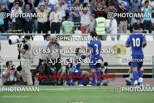 1205485, Tehran, Iran, Iran Pro League، Persian Gulf Cup، 2008-09 season، First Leg، Week 10، Esteghlal 5 v 2 Fajr-e Sepasi Shiraz on 2008/10/07 at Azadi Stadium