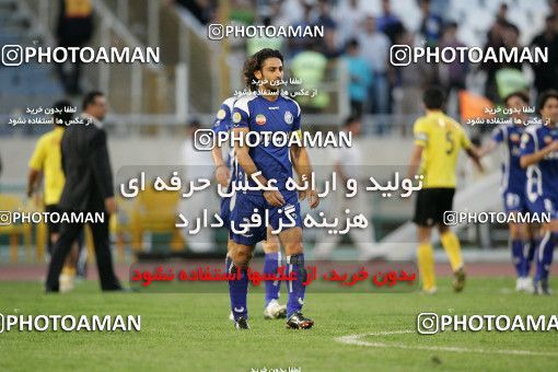 1205422, Tehran, Iran, Iran Pro League، Persian Gulf Cup، 2008-09 season، First Leg، Week 10، Esteghlal 5 v 2 Fajr-e Sepasi Shiraz on 2008/10/07 at Azadi Stadium