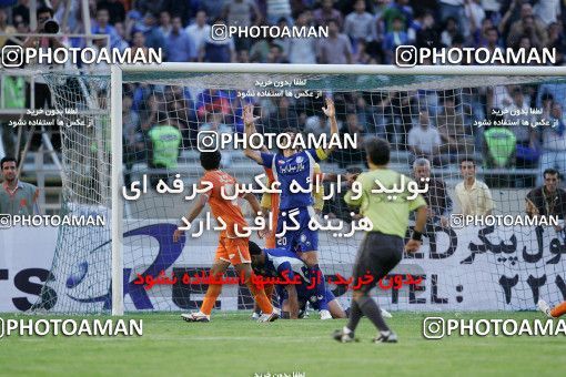 1205166, Tehran, Iran, Iran Pro League، Persian Gulf Cup، 2008-09 season، First Leg، Week 5، Esteghlal ۱ v ۱ Bargh Shiraz on 2008/10/17 at Azadi Stadium