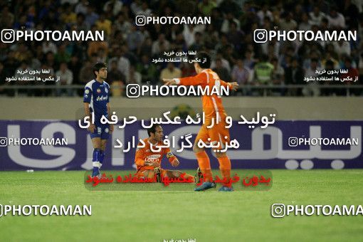 1205118, Tehran, Iran, Iran Pro League، Persian Gulf Cup، 2008-09 season، First Leg، Week 5، Esteghlal ۱ v ۱ Bargh Shiraz on 2008/10/17 at Azadi Stadium