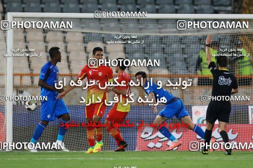 1222659, Tehran, [*parameter:4*], Iran Pro League، Persian Gulf Cup، 2018-19 season، First Leg، Week 5، Esteghlal ۰ v ۰ Foulad Khouzestan on 2018/08/22 at Azadi Stadium