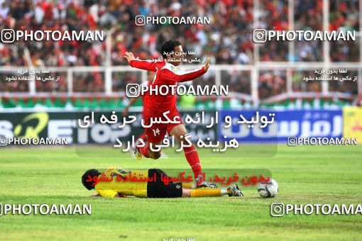 1227366, Shiraz, Iran, لیگ برتر فوتبال ایران، Persian Gulf Cup، Week 13، First Leg، Fajr-e Sepasi Shiraz 1 v 0 Persepolis on 2008/10/31 at Hafezieh Stadium