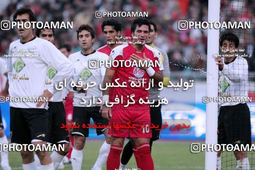 1227764, Tehran, Iran, Iran Pro League، Persian Gulf Cup، 2008-09 season، First Leg، Week 14، Persepolis 2 v 2 Saba Qom on 2008/11/06 at Azadi Stadium