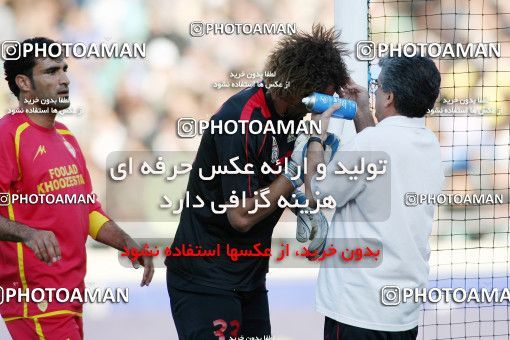 1228609, Tehran, Iran, Iran Pro League، Persian Gulf Cup، 2008-09 season، First Leg، Week 15، Esteghlal ۰ v ۱ Foulad Khouzestan on 2008/11/21 at Azadi Stadium