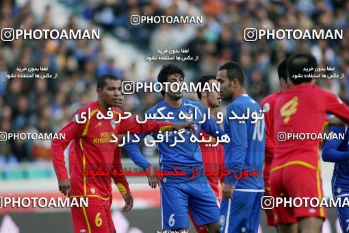 1228618, Tehran, Iran, لیگ برتر فوتبال ایران، Persian Gulf Cup، Week 15، First Leg، Esteghlal 0 v 1 Foulad Khouzestan on 2008/11/21 at Azadi Stadium