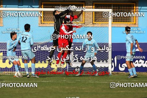 1229125, Qazvin, , Iran Pro League، Persian Gulf Cup، 2008-09 season، First Leg، Week 15، Paykan 2 v 2 Persepolis on 2008/11/22 at Shahid Rajai Stadium