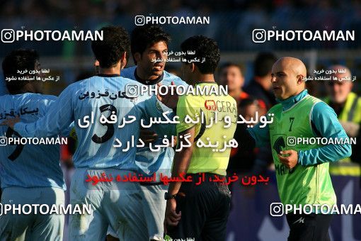 1229097, Qazvin, , Iran Pro League، Persian Gulf Cup، 2008-09 season، First Leg، Week 15، Paykan 2 v 2 Persepolis on 2008/11/22 at Shahid Rajai Stadium