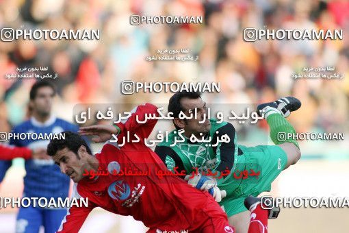 1228874, Tehran, Iran, Iran Pro League، Persian Gulf Cup، 2008-09 season، First Leg، Week 16، Persepolis ۱ v ۰ Esteghlal Ahvaz on 2008/11/26 at Azadi Stadium