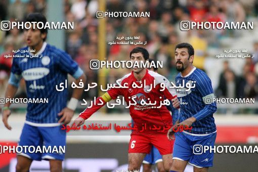 1228903, Tehran, Iran, Iran Pro League، Persian Gulf Cup، 2008-09 season، First Leg، Week 16، Persepolis ۱ v ۰ Esteghlal Ahvaz on 2008/11/26 at Azadi Stadium