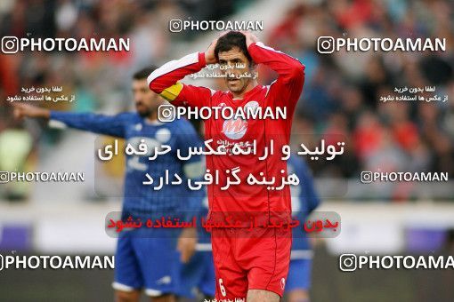 1228934, Tehran, Iran, Iran Pro League، Persian Gulf Cup، 2008-09 season، First Leg، Week 16، Persepolis ۱ v ۰ Esteghlal Ahvaz on 2008/11/26 at Azadi Stadium