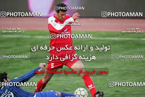 1241502, Tehran, Iran, Iran Pro League، Persian Gulf Cup، 2008-09 season، First Leg، Week 16، Persepolis ۱ v ۰ Esteghlal Ahvaz on 2008/11/26 at Azadi Stadium